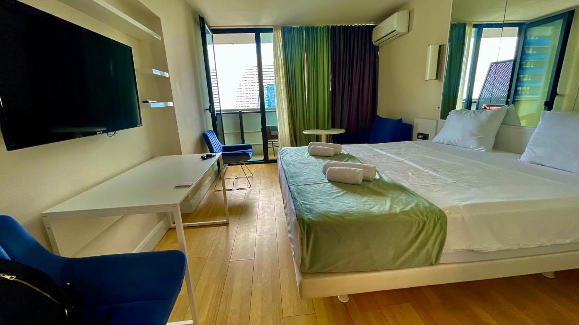 Marvella Orbi City Sea View Batumi Zewnętrze zdjęcie